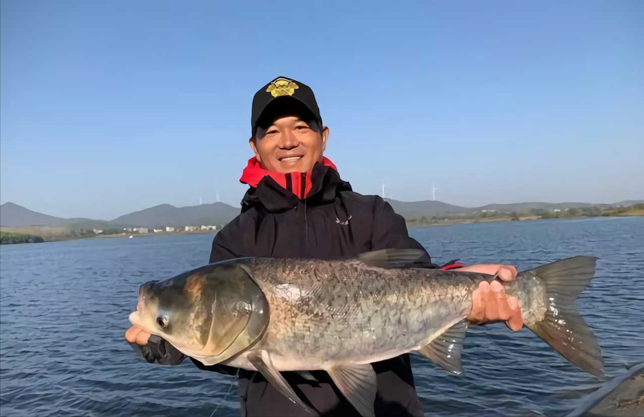 池塘|他辞掉20万高薪专门去钓鱼，如今靠钓鱼年赚1.6亿，怎么做到的？