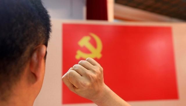 招聘|下半年辅导员开始招聘，有五险一金，面向研究生优先录取！