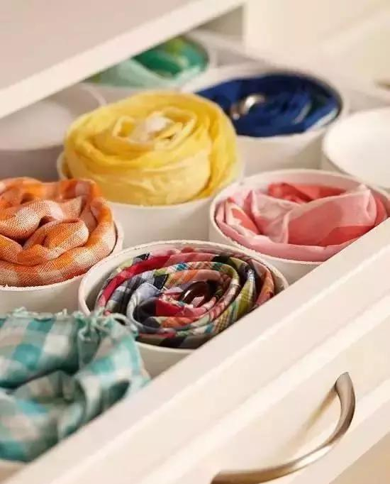 老婆把装修剩下的PVC管这样改，家里好几样家具都不用买了！