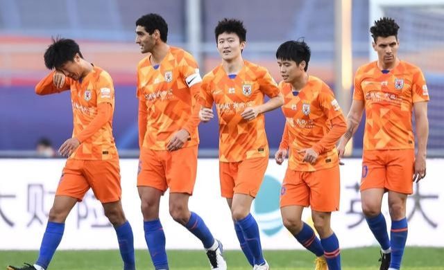 山东泰山|泰山的足球模式适合中国的大环境吗？如果都这样搞国足能提升吗？