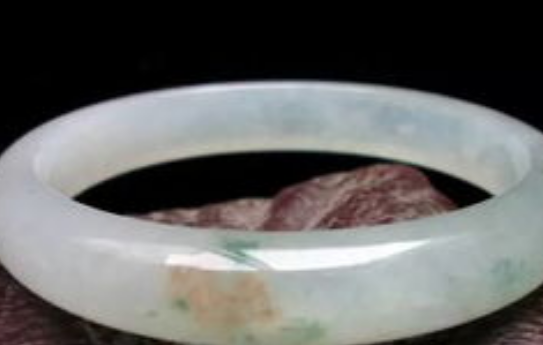 翡翠|翡翠赌石的一些知识，新手们一定要来了解，若不清楚这些就不要买