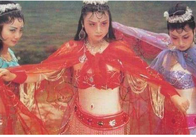 西游记|为何最老版西游记被永久封禁？看里面女妖穿的是啥？网友：捂眼睛