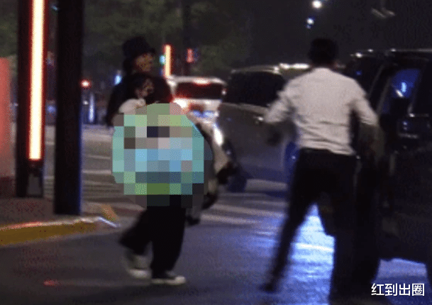 王大陆|分手了？王大陆生日直播未承认蔡卓宜女友身份，面露尴尬直言只想工作