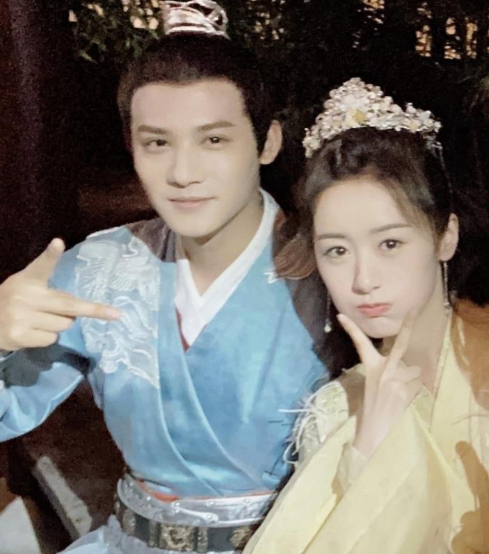 微微一笑很倾城|重温《微微一笑很倾城》才发现5大男配火了4位，还有一位结婚不久