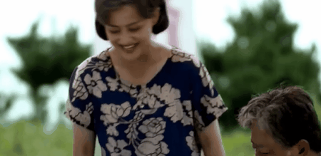 佟丽娅|昨晚，她终于赢了佟丽娅，但被骂到不敢出声