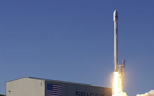 神舟13刚升空,SpaceX载人龙飞船突然发射,美国技术追不上了?