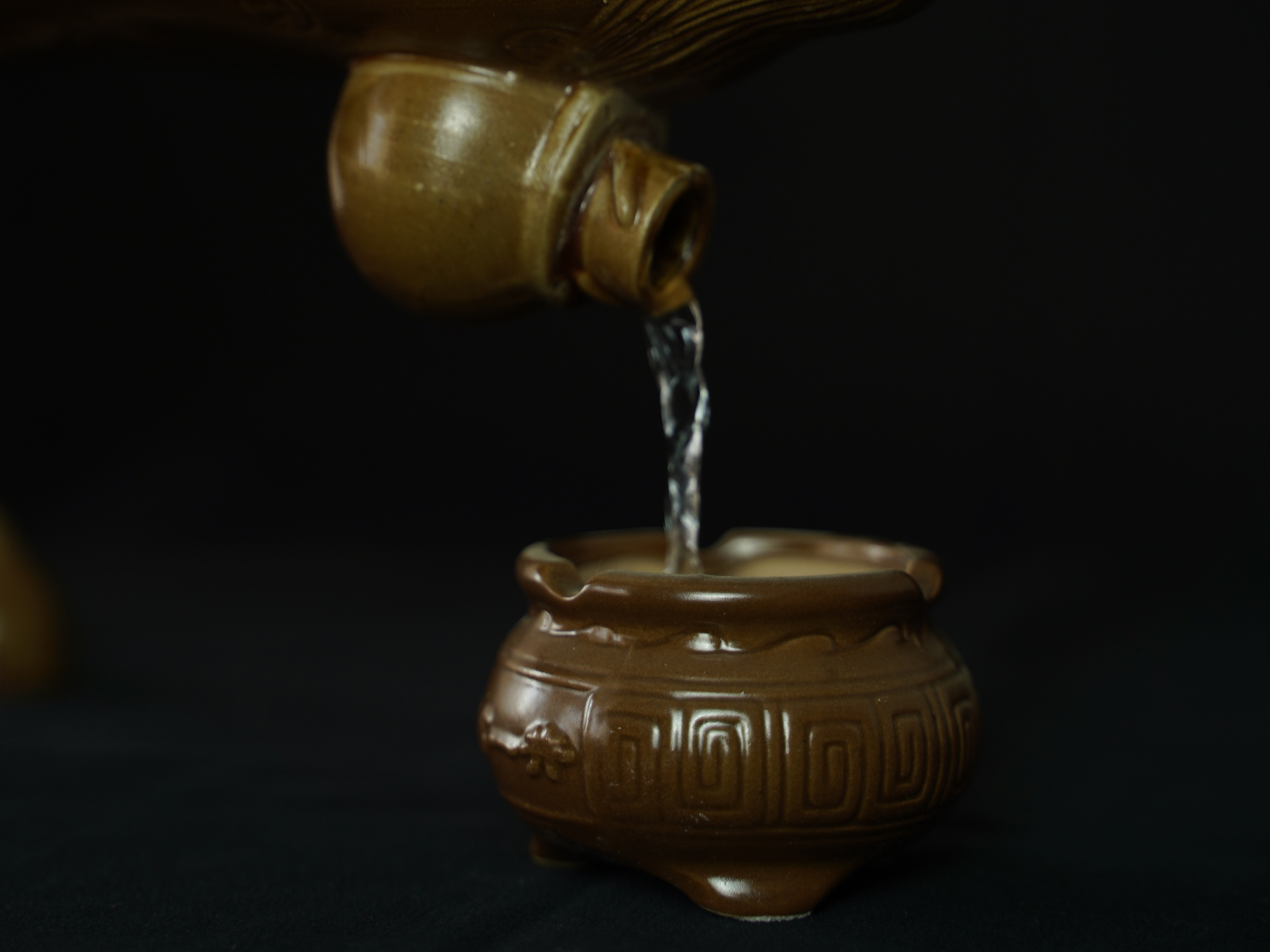 中青元化 何以解忧，唯有“老子骑牛酒”