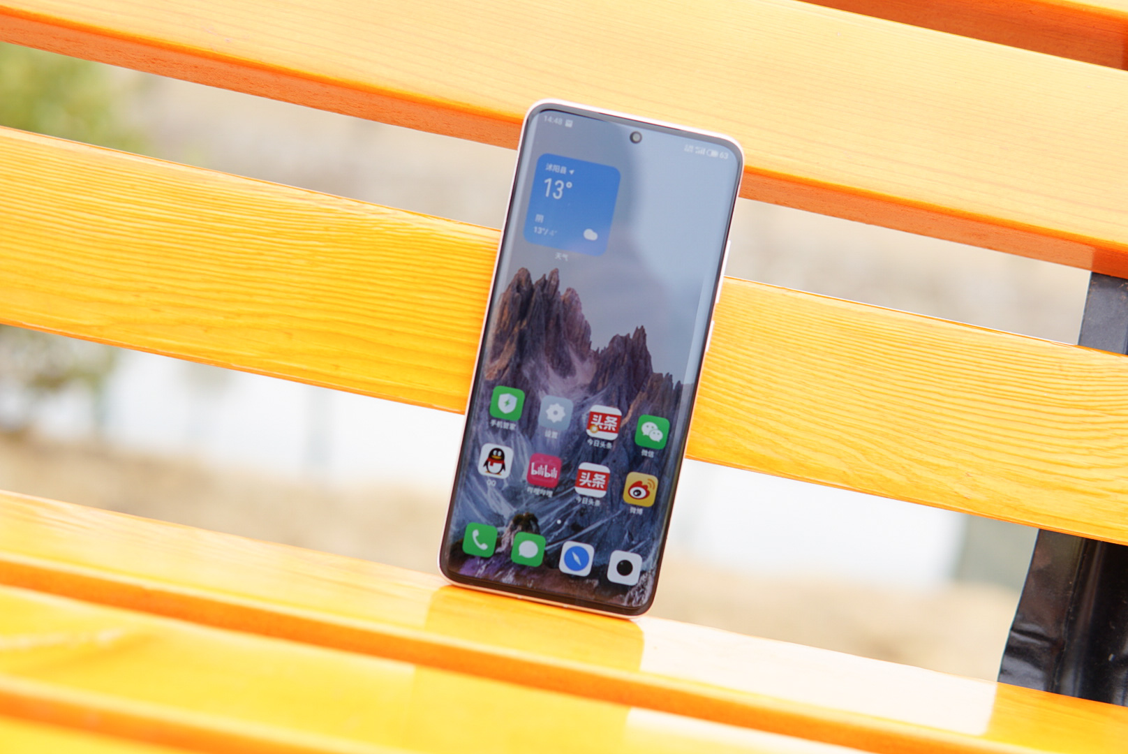 小米科技|小屏旗舰如何选？网友：要说性价比的话，小米今年的确不如魅族