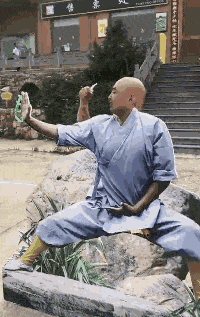 acgn漫评|弱弱问一下，儿子奥特曼的头接好了，为什么哭得更厉害了？