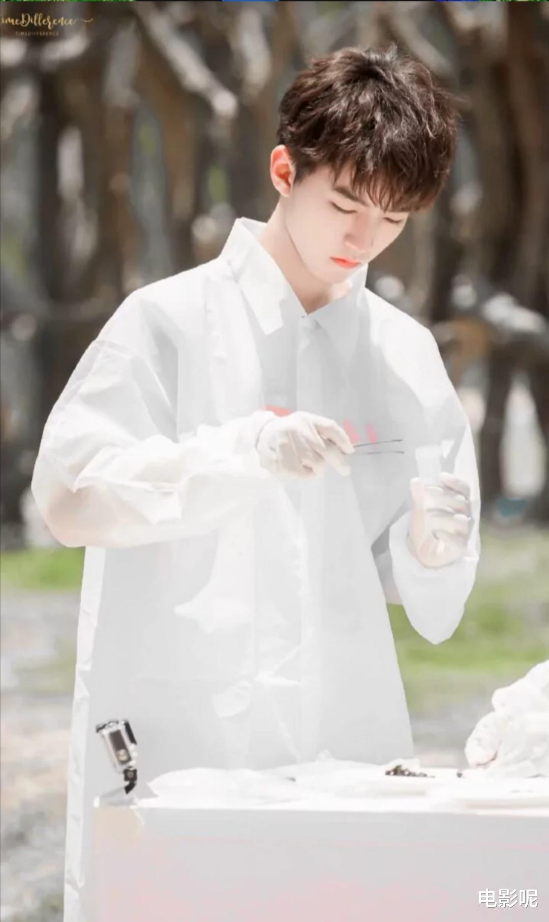 王俊凯|王俊凯送粉丝的歌《生长》破百万收藏，粉丝评论道出大家真实想法