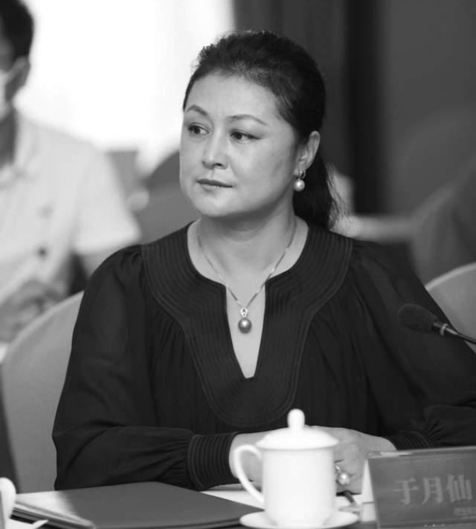 驾驶|因车祸去世的明星，有人因未系安全带，有人却因逃缴55元通行费丧命