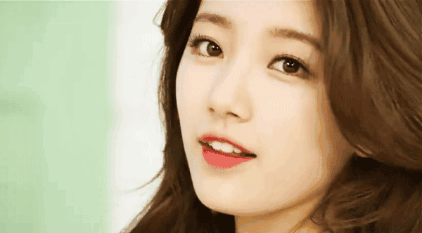 美容仪|非洲39岁女子为除皱,连续30年用自己的“尿液”敷脸,现在啥样