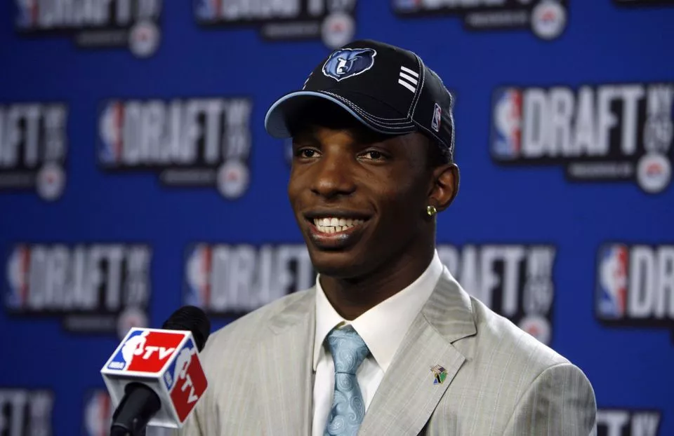 CBA|NBA榜眼加盟CBA！力压哈登的男人！塔比特大战奥卡福！