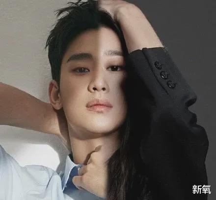 金正贤|男演员伪装抑郁症、立恐女人设，只因和女友的恋爱游戏？