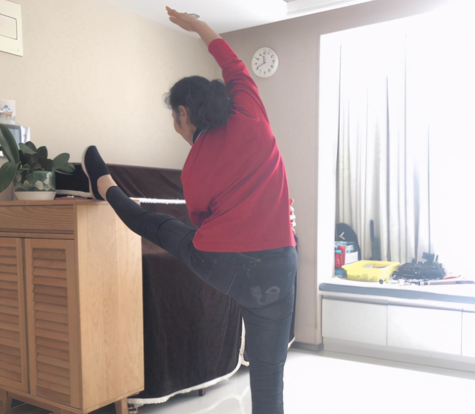 炎九|57岁阿姨的二婚，悔恨不已：婚后受尽折磨，老公：夫妻本应该这样
