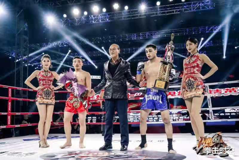 邱建良|中国搏击出现最能打的高中生!17岁新星高扫爆头秒杀成年选手