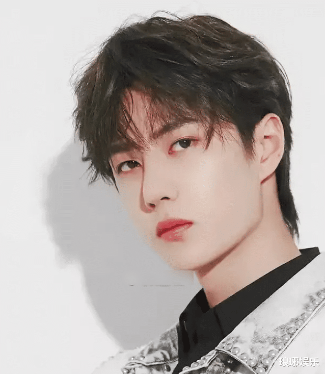 王一博|王一博近照发胖遭网友群嘲，得知背后原因，原来是冤枉他了