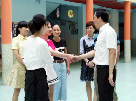 安妈育儿日|教师行业的“好消息”，收入迎来大幅变动，这3类教师将涨工资