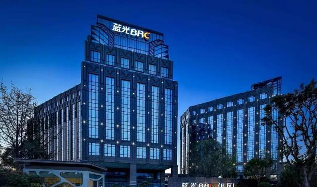 四川省|258亿巨债压顶、高管扎堆离职，四川房企一哥陨落，9个月再亏67亿