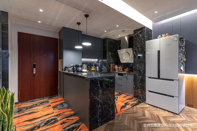 |一个人 一只狗 把家打造的酷到爆炸！！