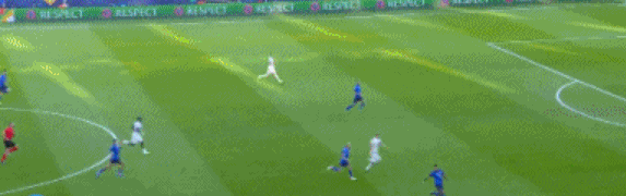 长脖子爸比说|1-2,世界第一又输了,连第三名也没拿到,全队失落,恭喜意大利