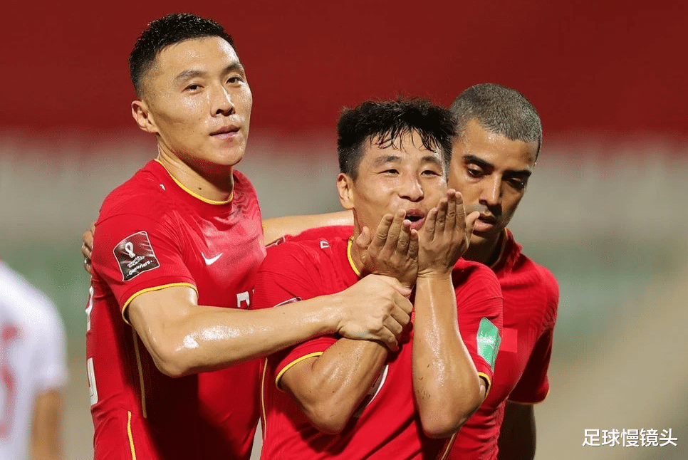 国足|3-1！国足对手狂飙，创3大纪录，中国队出线形势：落后晋级区6分