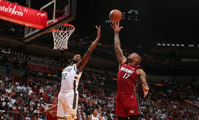 静静聊澸情 最痛快复仇!首节赢23分+全场赢42分 热火将雄鹿打成“萌鹿”