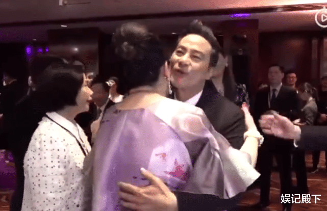 向华强|向华强的七十大寿，处处彰显着尊贵与地位，上流社会的生活太体面！