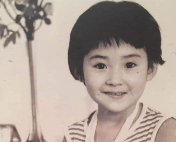 许晴|如果她没死或许我已经当妈了，许晴不顾小三骂名，今51岁不嫁不育