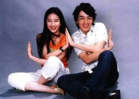 张恒|胡歌和刘亦菲已领证，粉丝等官宣？只怪逍遥哥和灵儿妹的人设太美