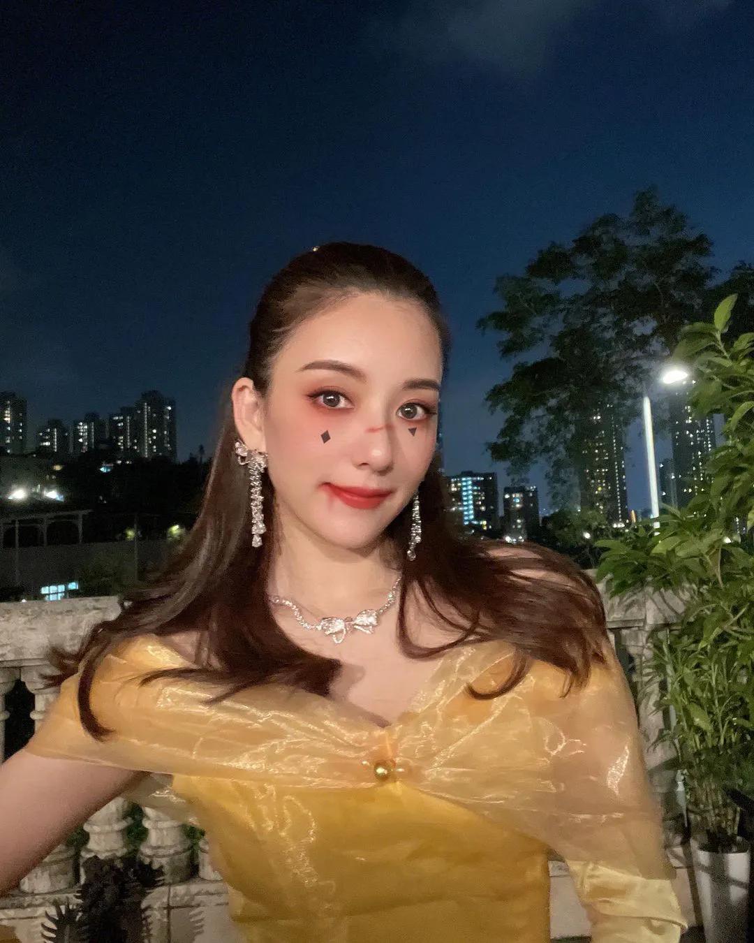 郭富城|方媛郭富城夫妇cos公主与王子，俩女儿可爱似精灵，一家四口超有爱