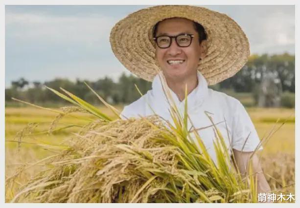 周杰|周杰风波后首次发文，凌晨思念亡父，被网友质疑故意回避话题