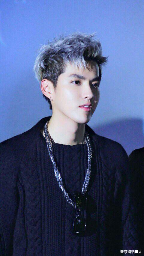 张艺兴|还未翻车的顶流之争，谁将笑到最后？