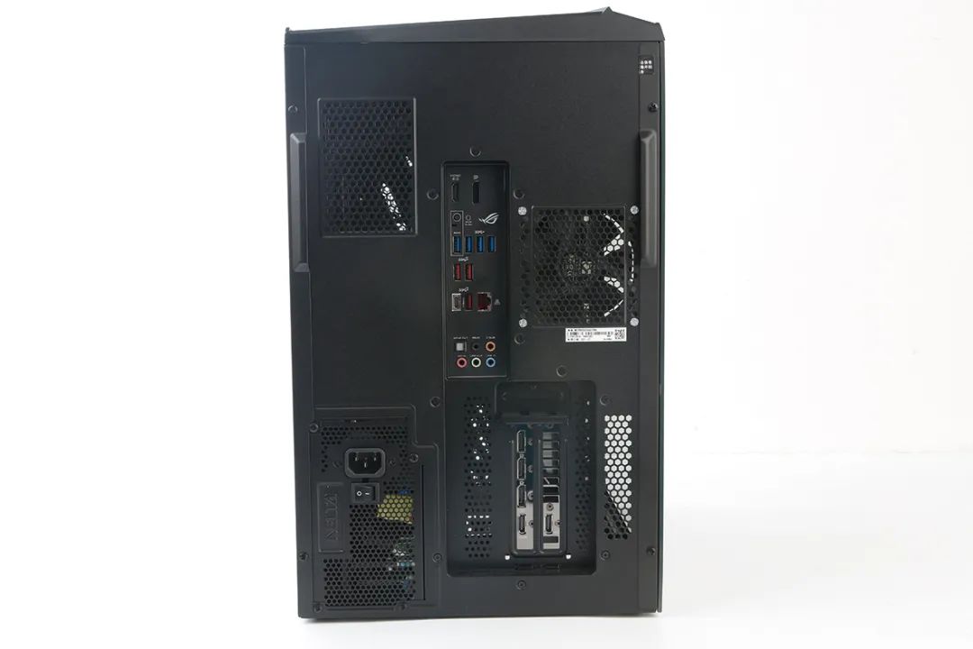 数据库|武装到牙齿的性能猛兽!ROG光魔G35游戏PC