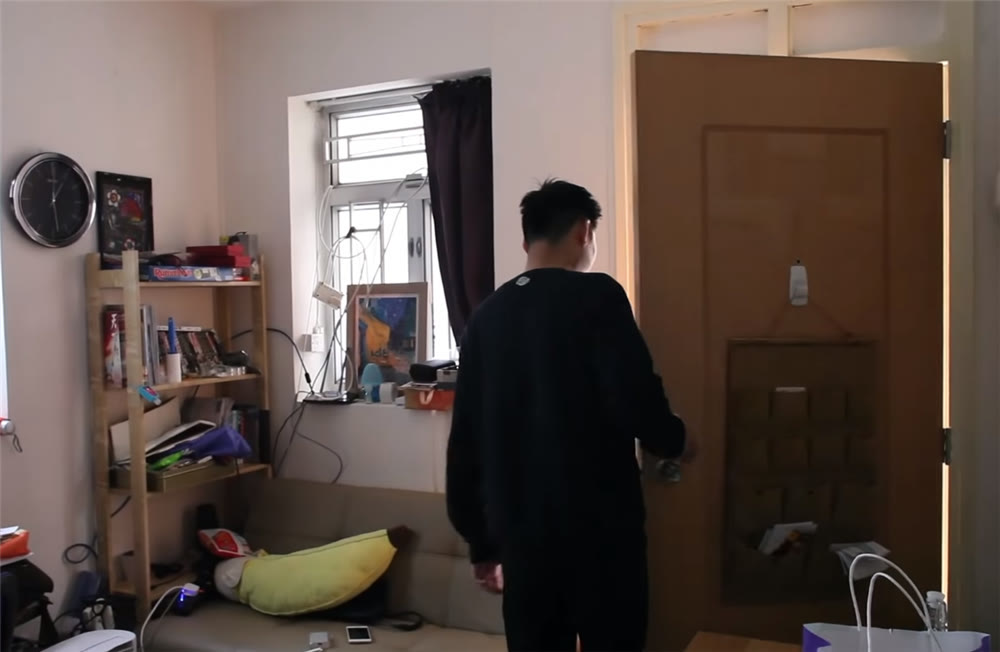 香港|香港34岁硕士生住11㎡劏房：独自生活狭窄的空间里，一住就是6年