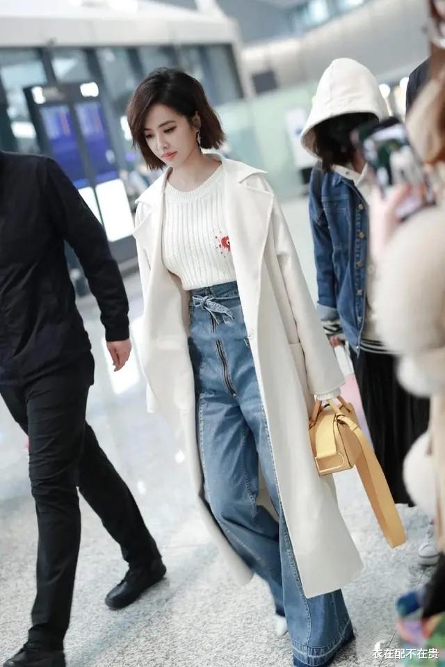 张柏芝|蔡依林为“显高”也是拼了，腰线高了不止一截，网友：勒得太紧了