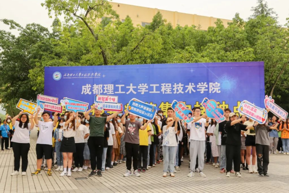 |本科生分为6个类别，处于最后一类的毕业生，不受企业的喜欢