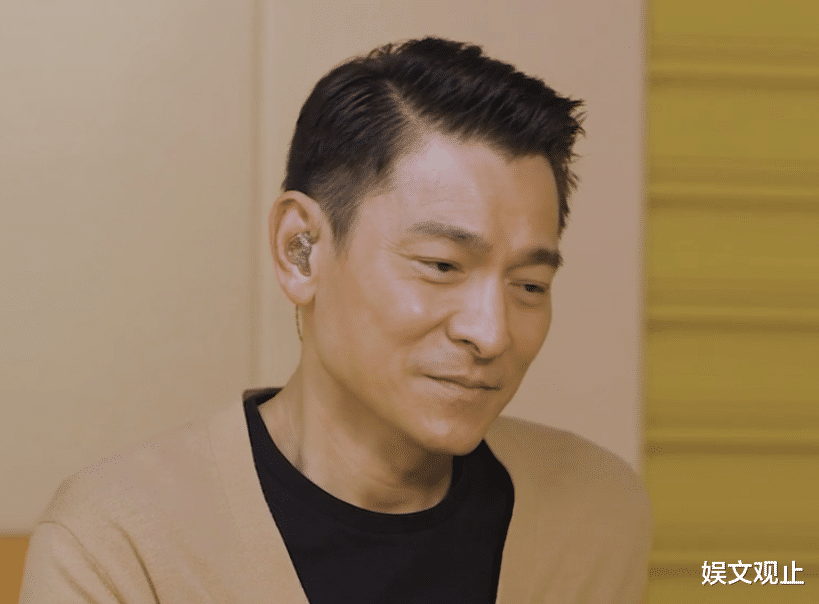 60岁刘德华依旧好身材,保持不胖的方法很简单,能坚持的人却极少