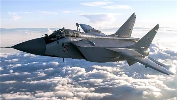 鹿晗|警报拉响？200枚导弹竖起，对美发出强烈警告：敢越过红线试试