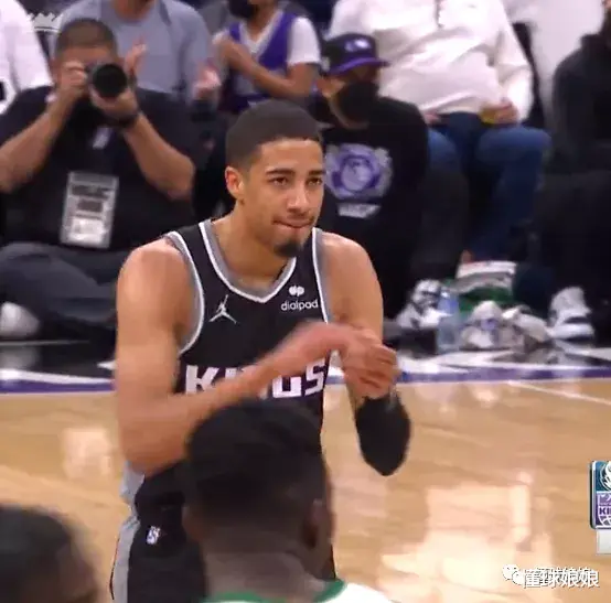 布倫森|10中0！離大譜啊，史上最水1.7億球星實(shí)錘了