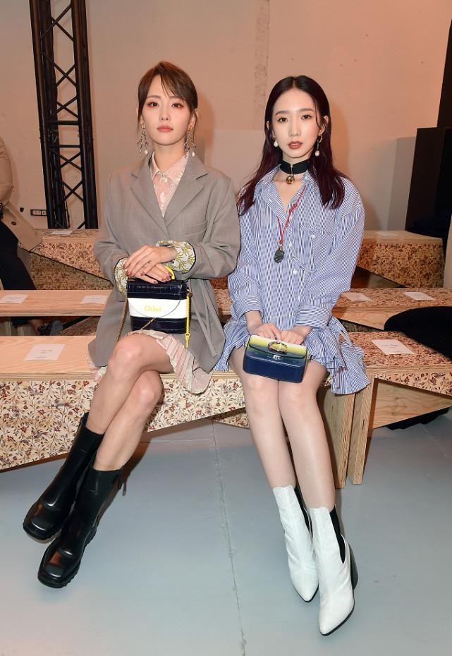 白小白的衣橱|张嘉倪孟美岐同框，就算相差11岁，但是不是“豪门妇”一目了然