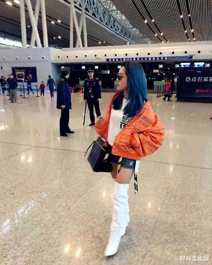 何洁|何洁太自信了吧！157身高还穿过膝长靴，勒出大腿赘肉好尴尬