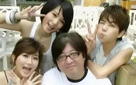 张艺兴|袁惟仁身体状况不佳？鹿晗黄子韬放飞自我了？何炅如今孤军奋战？