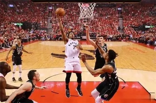 洛瑞|22+5+9，6記三分！5連勝登頂東部第一，洛瑞為熱火注入了冠軍氣質(zhì)