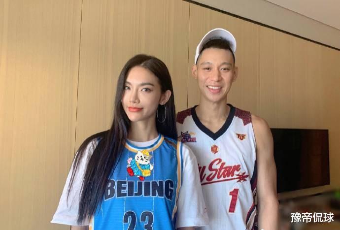 林书豪|林书豪的骄傲来自哪里？看不上卡戴珊，不稀罕打CBA，他想干吗？