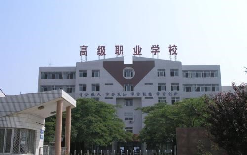 义务教育|职业教育低人一等是内卷的祸根,若不改善,高中义务教育也没用