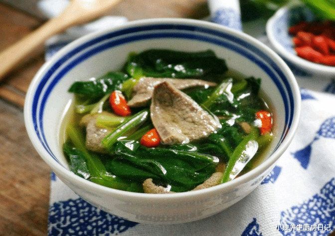 猪肝|它是天然“护肝汤”,简单煮一煮,清肝明目,对肝脏有健康