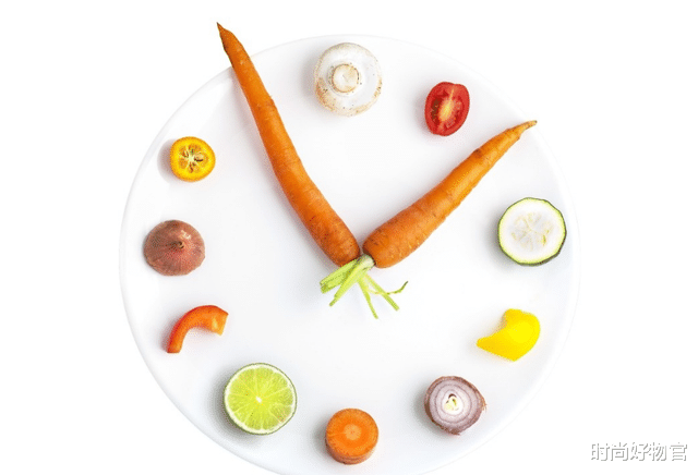 时尚好物官|90后年轻辣妈本想晒娃，马甲线却成焦点，或许是这项运动成就她