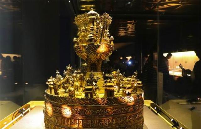 果莓妈咪说 小学生放学“掏鸟蛋”，意外“掏”出一件国家宝物，专家估价50亿