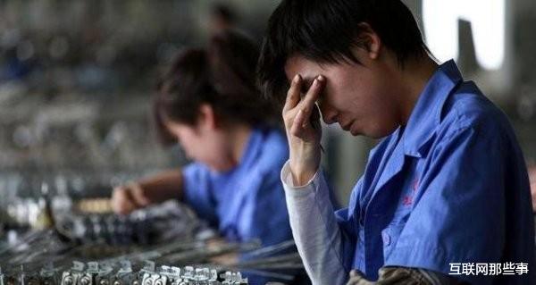 自由职业者|真相了！自由职业的年轻人，过得比996社畜还辛苦